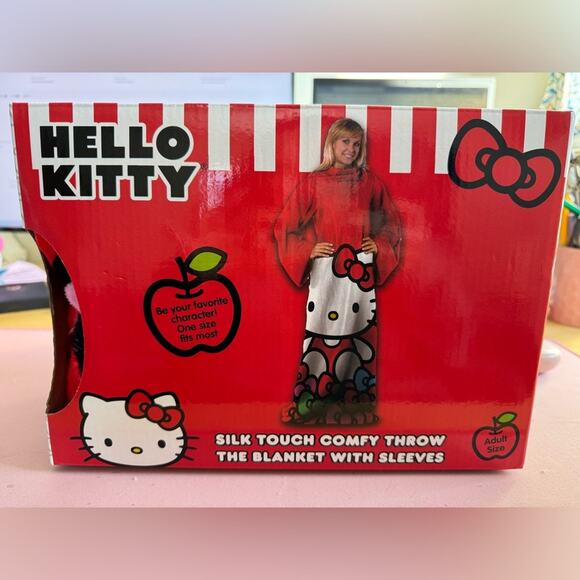 NIB - Hello Kitty - Silk Touch Comfy Blanket With Sleeves - Picture 2 of 7